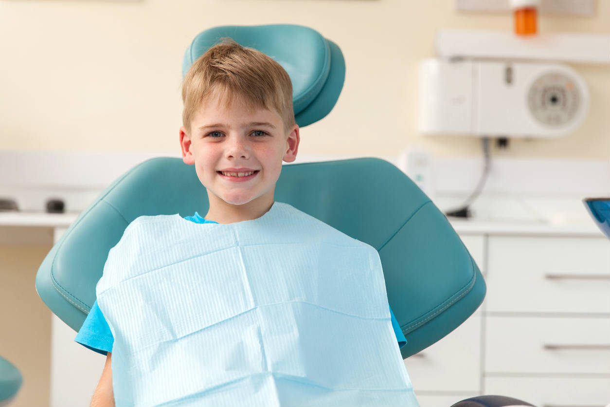 St. Louis child at dentist